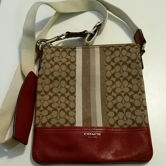 Coach Handbags - Coach Crossbody Purse Coach Handbags - Coach Crossbody Purse